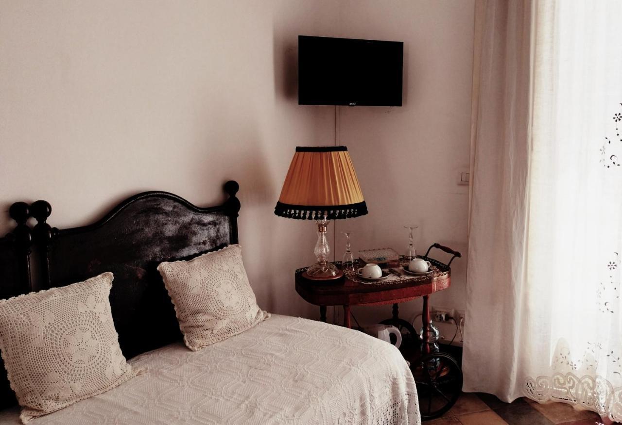 Fera O' Luni Bed & Breakfast Catania Eksteriør bilde