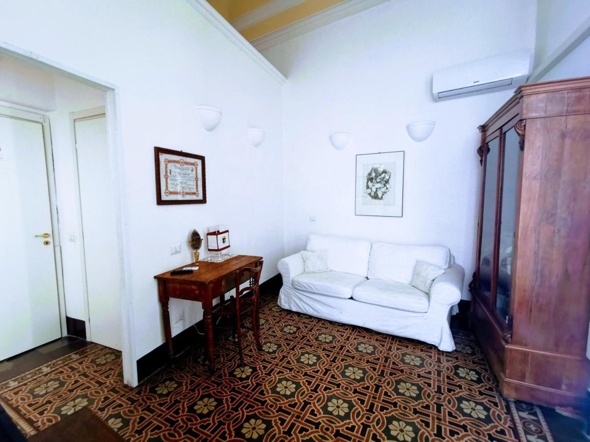 Fera O' Luni Bed & Breakfast Catania Eksteriør bilde