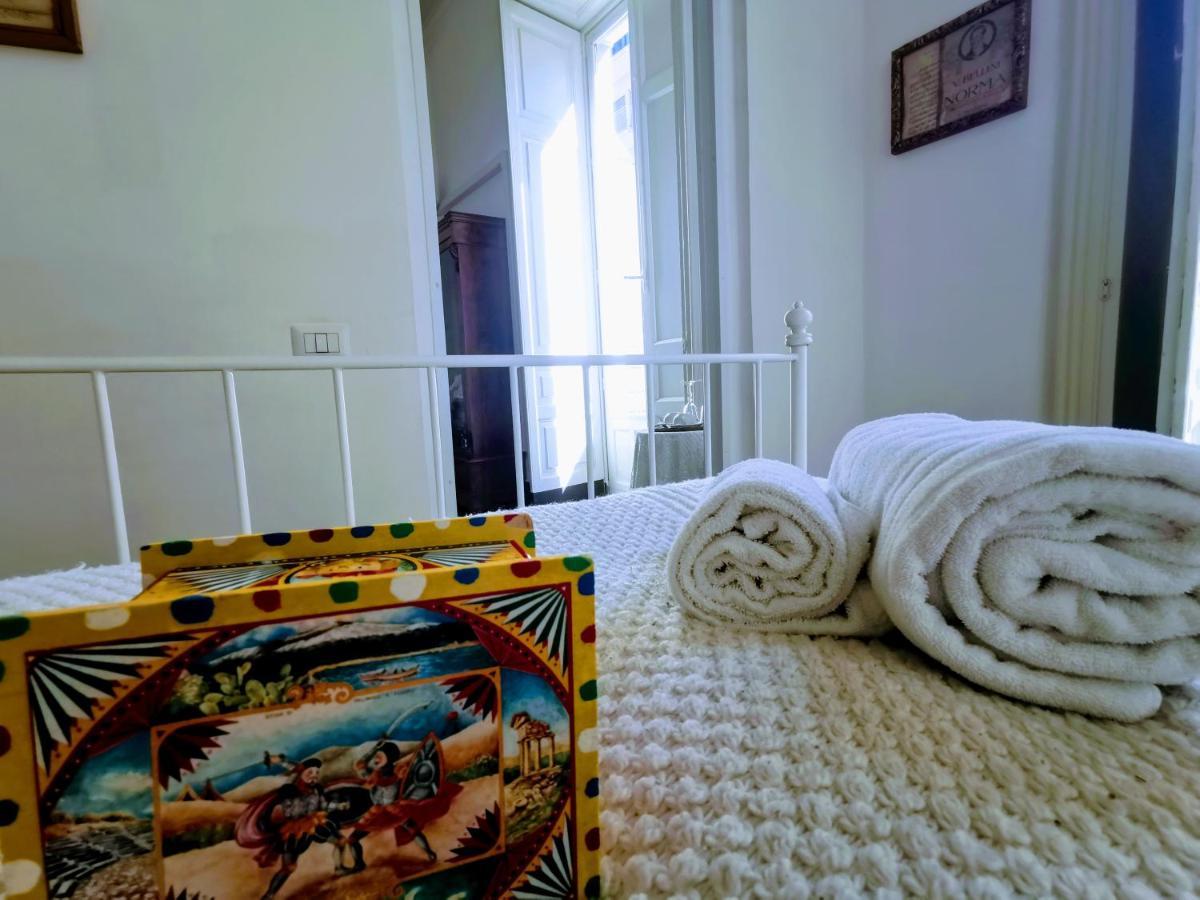 Fera O' Luni Bed & Breakfast Catania Eksteriør bilde